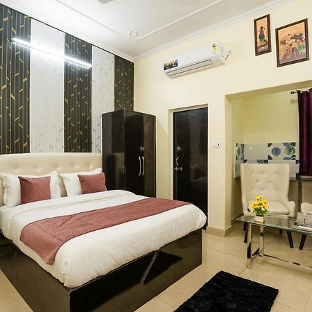Ventex Inn Lucknow Bagian luar foto
